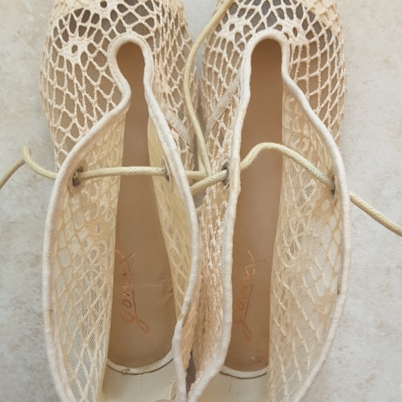 Booties Size 8 - Picture 5 of 5